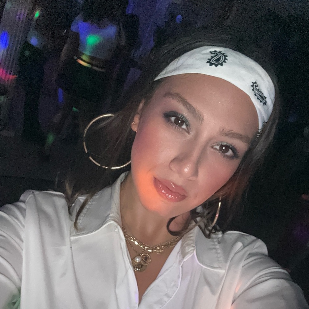 Meet your Posher, kim